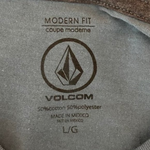 Volcom Stone Graphic Short Sleeve T-Shirt | NWOT - Picture 6 of 8